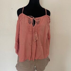 Iris Boho Off-The-Shoulder Lace Crochet Top - Small - Dusty Rose